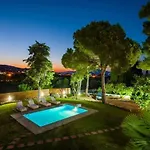 Astarte Villas - Hacienda Beach Villa